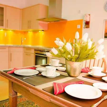 Studenhof Apartment *